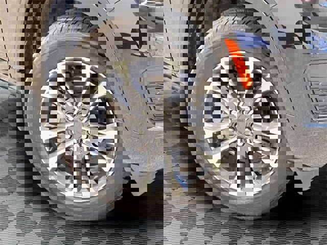 Used 2023 Jeep Grand Cherokee Overland w/ Adv Protech Group III image 32