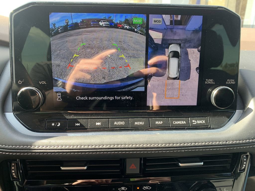 Used 2023 Nissan Rogue SL w/ SL Premium Package image 22