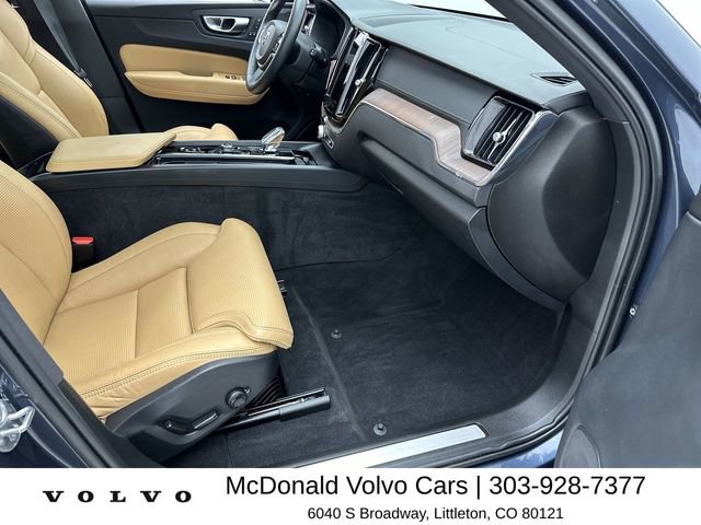 Certified 2023 Volvo XC60 B5 Ultimate w/ Climate Package AWD/4WD image 25