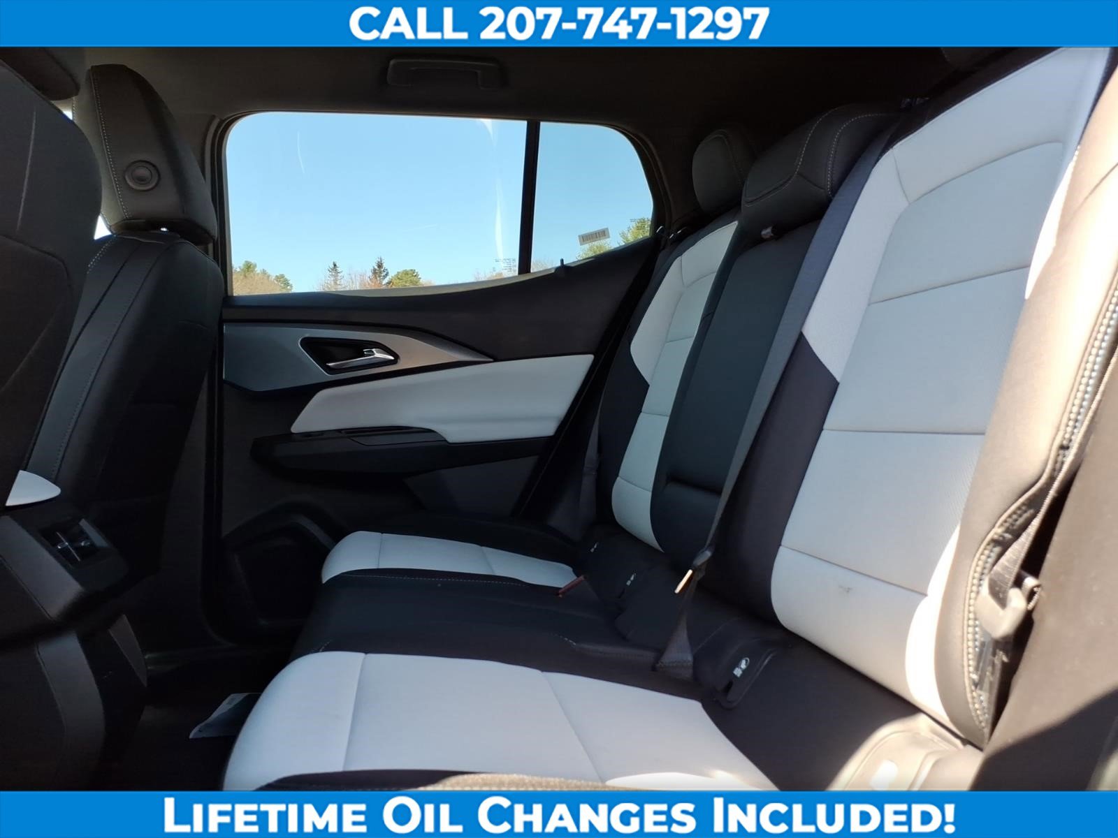 Used 2025 Chevrolet Equinox EV LT FWD image 14
