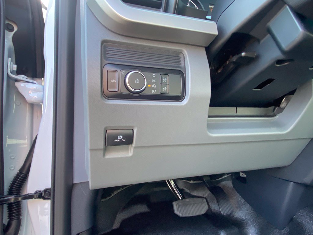 New 2026 Ford F350 XL w/ XL Chrome Package AWD/4WD image 12