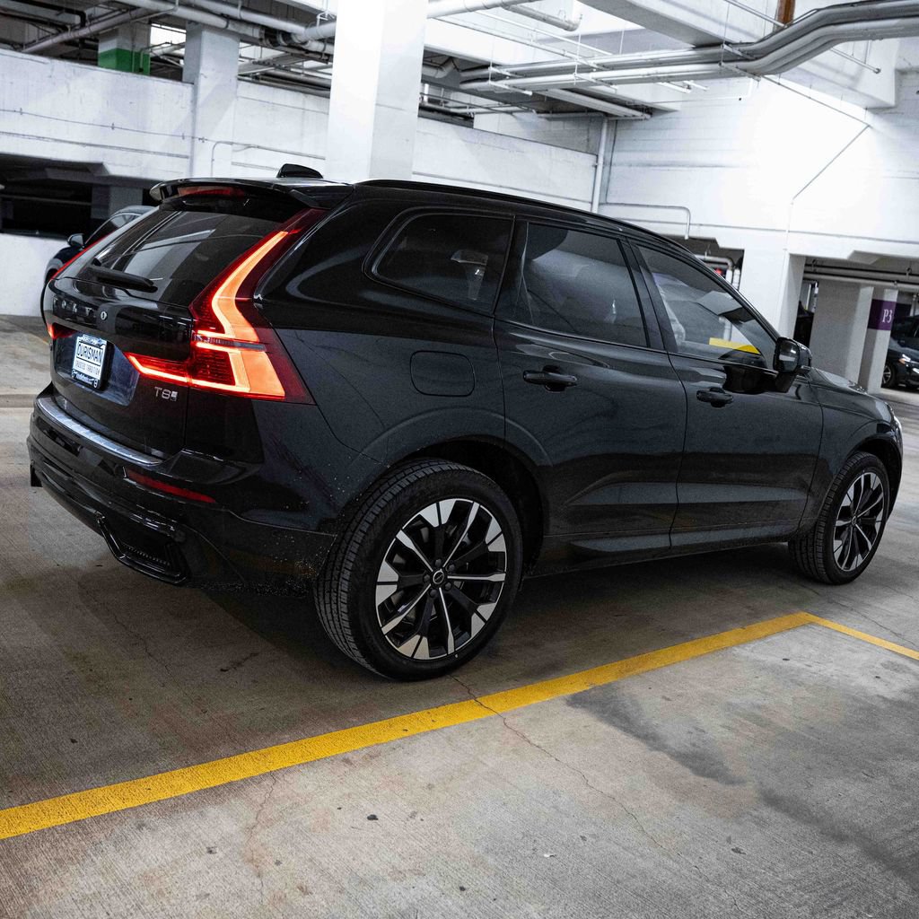 New 2026 Volvo XC60 T8 Plus w/ Protection Package Premier AWD/4WD image 7