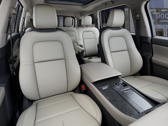 New 2027 Lincoln Aviator 2WD image 10