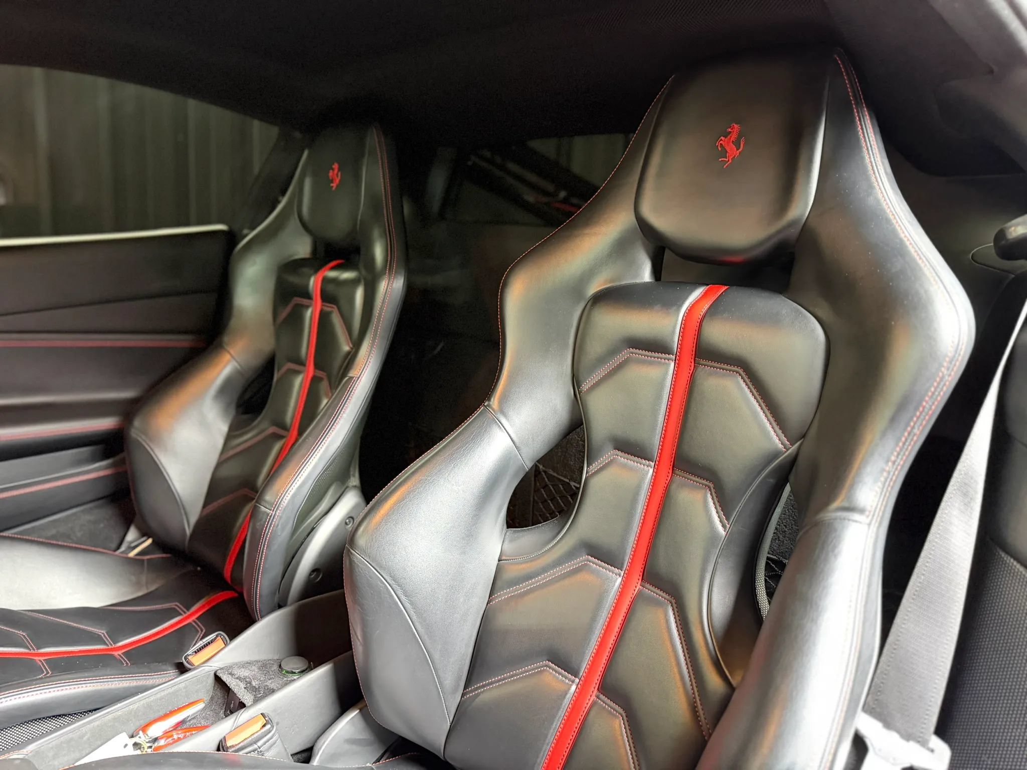 Used 2016 Ferrari 488 GTB RWD image 24