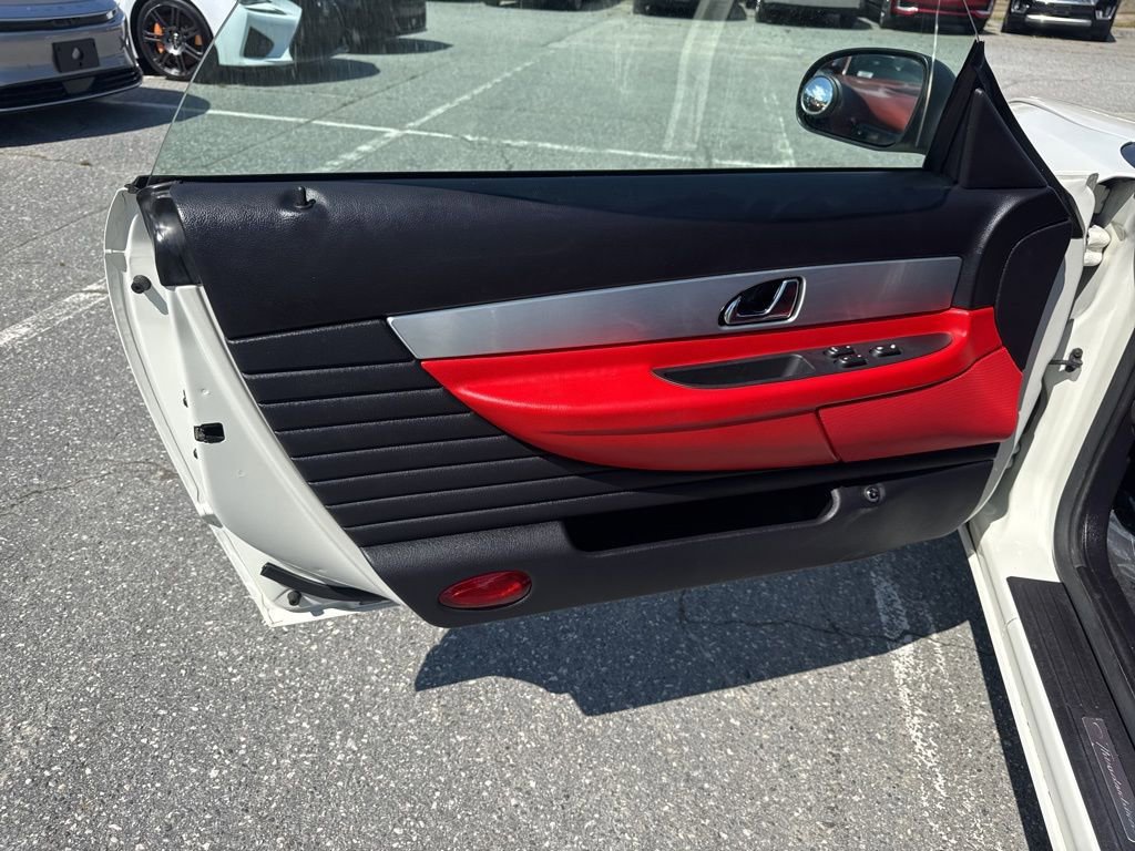 Used 2003 Ford Thunderbird Deluxe image 20