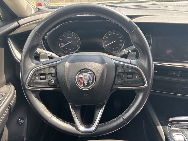 Used 2023 Buick Envision Essence image 23