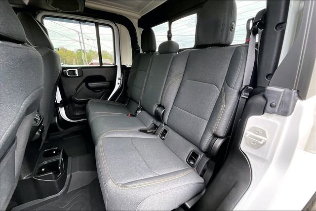 Used 2024 Jeep Gladiator Sport image 19