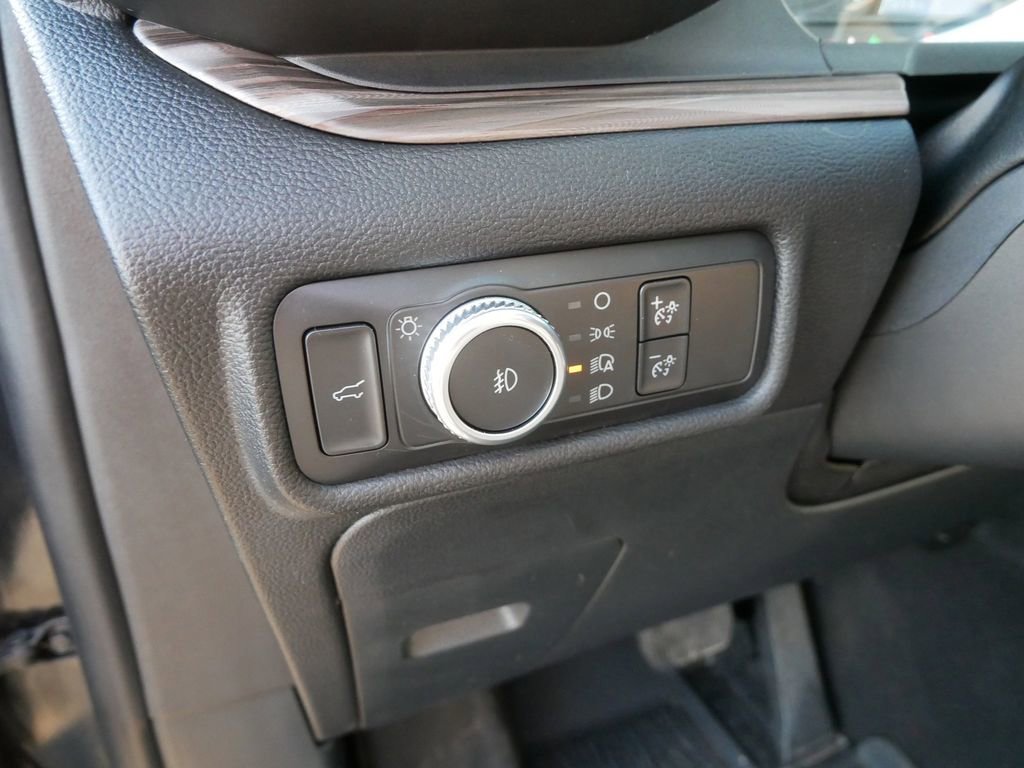 Used 2021 Ford Explorer Limited w/ Equipment Group 301A image 15