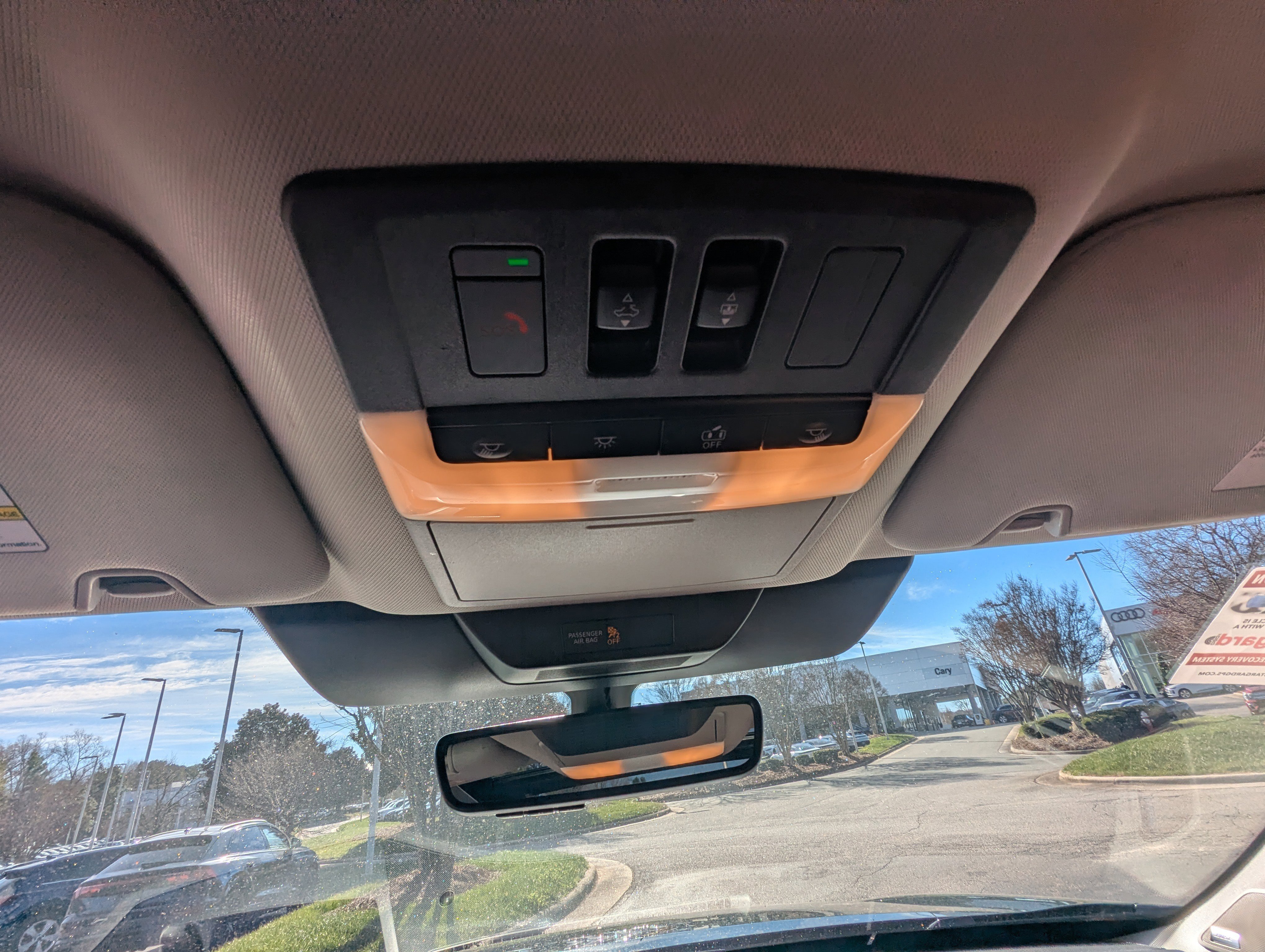 Used 2023 Nissan Pathfinder Platinum w/ Cargo Package image 29