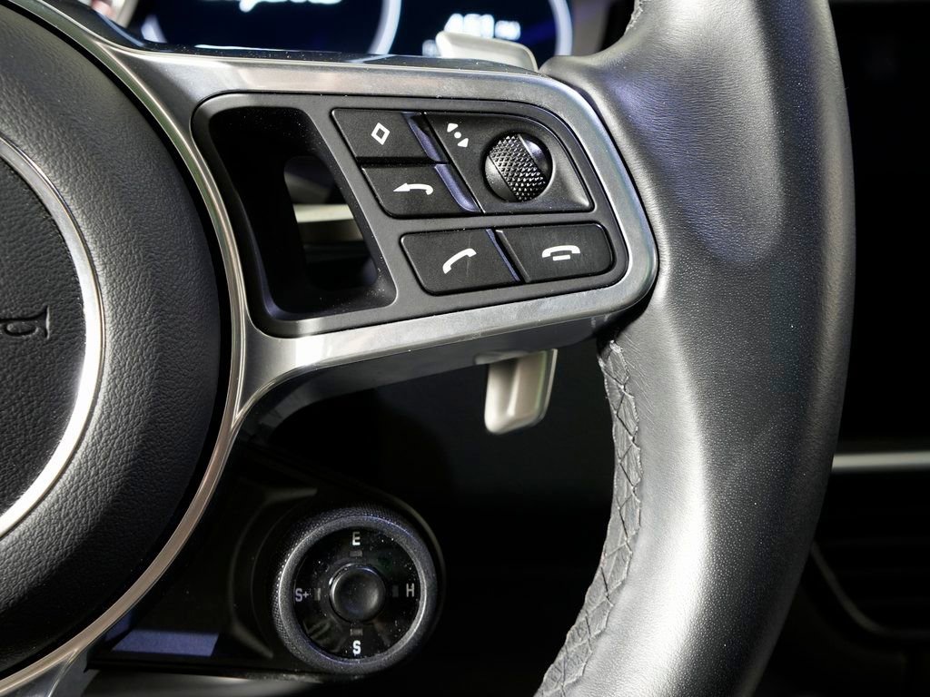 Certified 2022 Porsche Cayenne E-Hybrid image 25