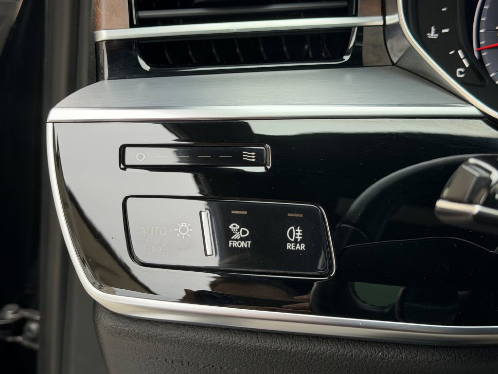 Used 2019 Audi A8 L 3.0T w/ Luxury Package image 32