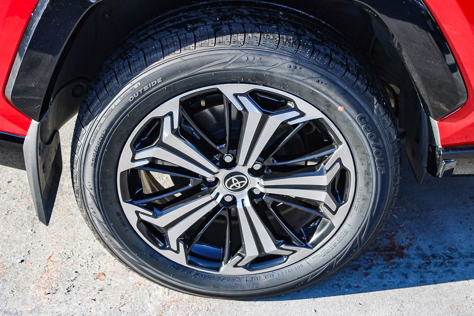 Used 2023 Toyota RAV4 XSE w/ Weather Package image 13