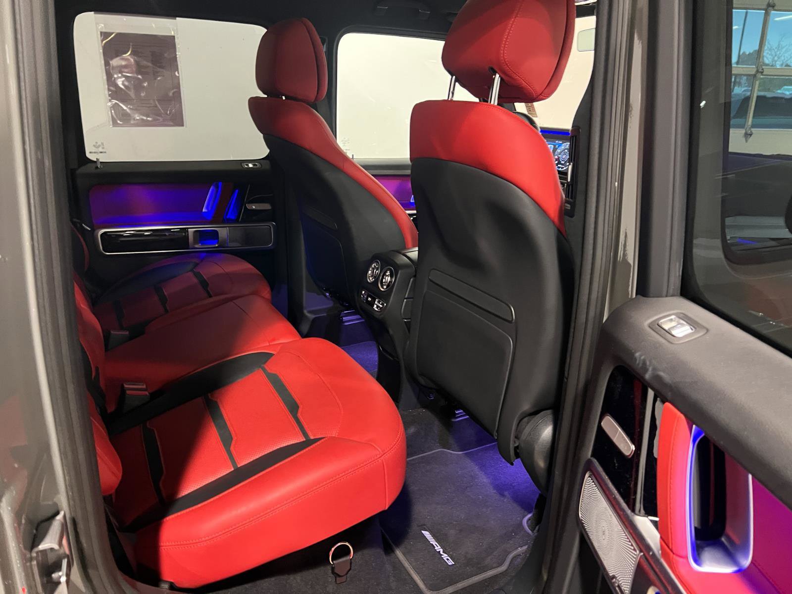 Used 2021 Mercedes-Benz G 63 AMG 4MATIC w/ Seat Comfort Package image 36
