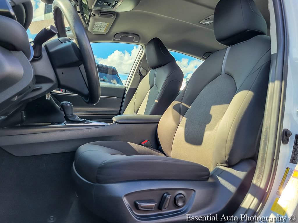 Used 2023 Toyota Camry LE FWD image 7