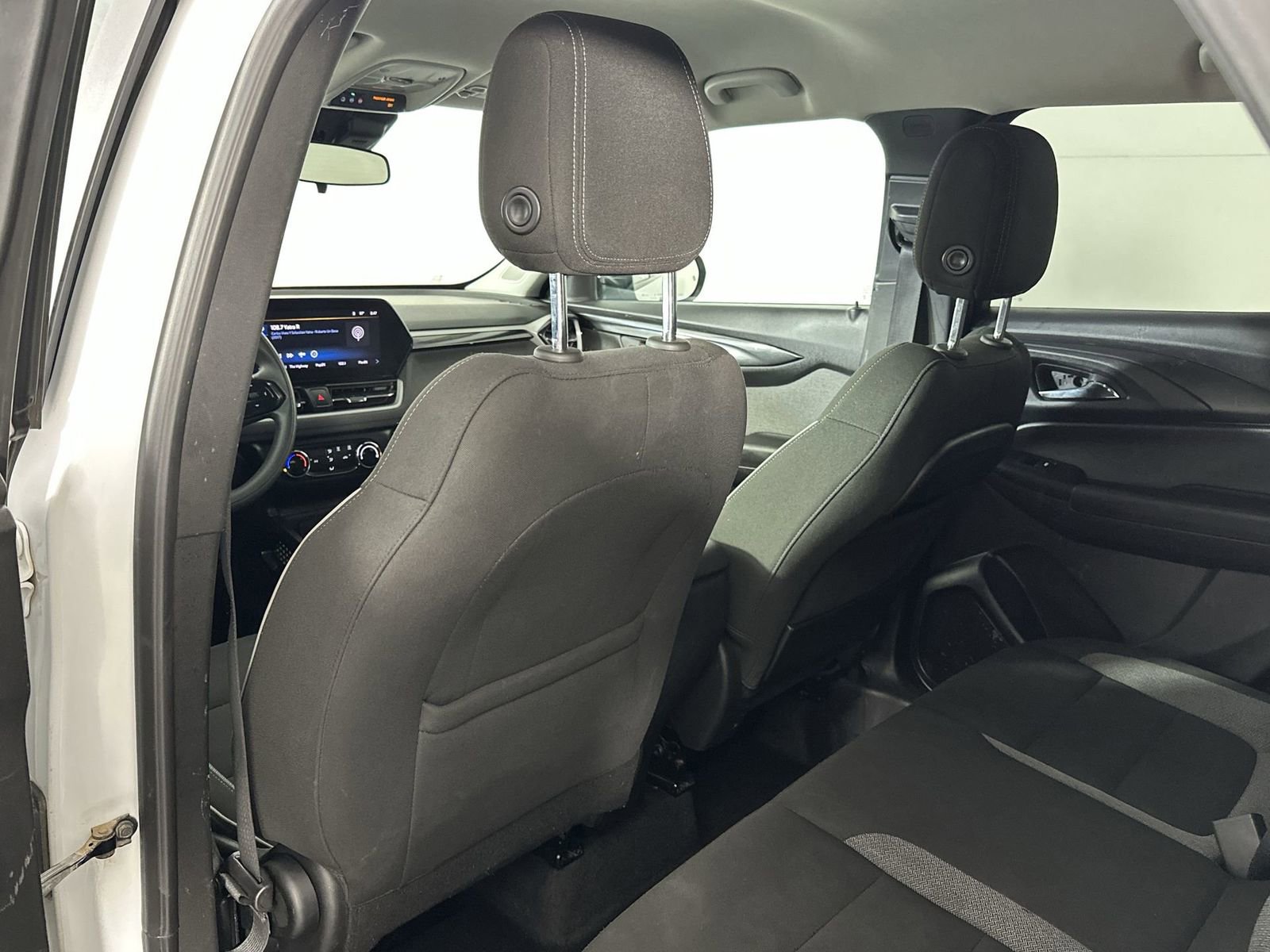 Used 2025 Chevrolet TrailBlazer LS w/ LS Convenience Package image 23