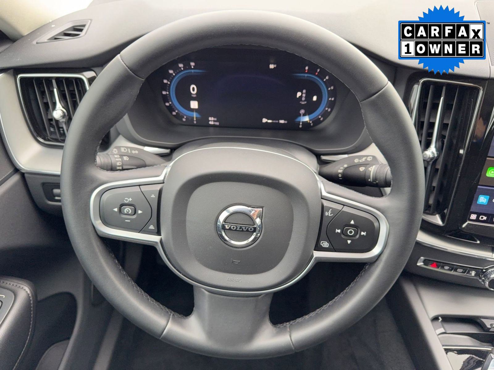 Used 2022 Volvo XC60 B5 Momentum image 17