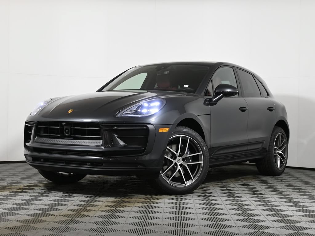Used 2026 Porsche Macan AWD/4WD image 1