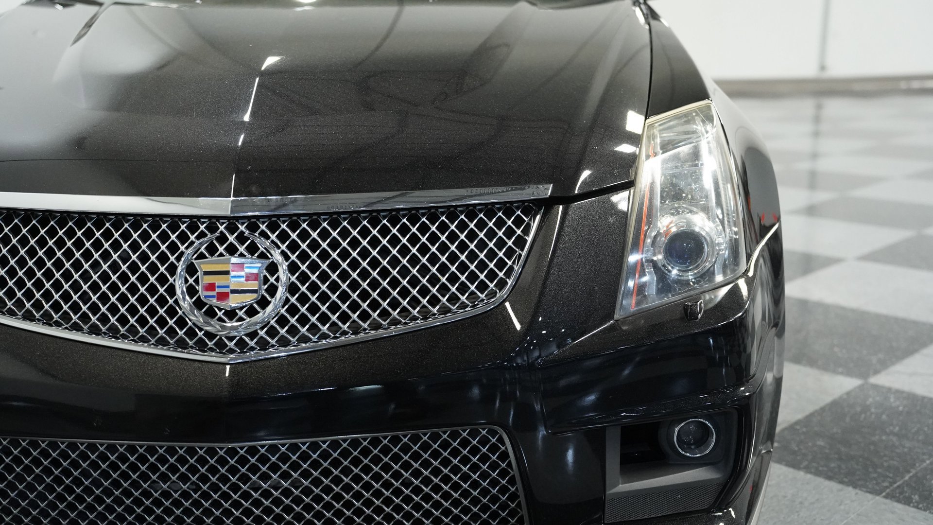Used 2013 Cadillac CTS V w/ Wood Trim Package image 17