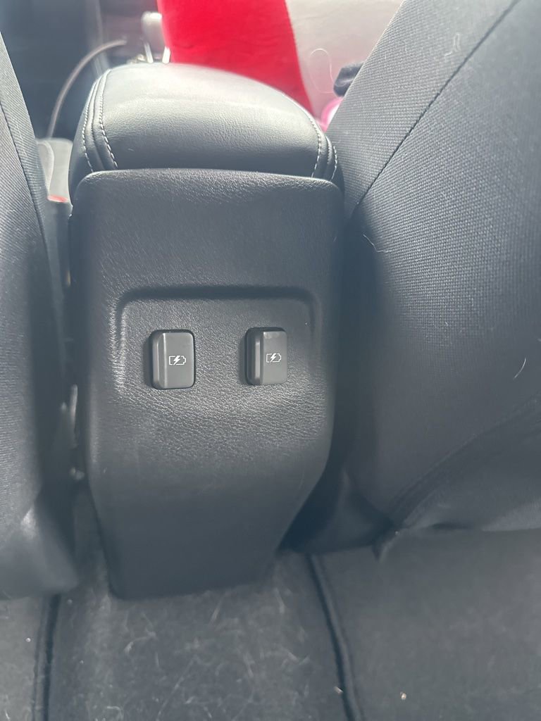 Certified 2024 Nissan Kicks SV w/ Exterior Package FWD image 10