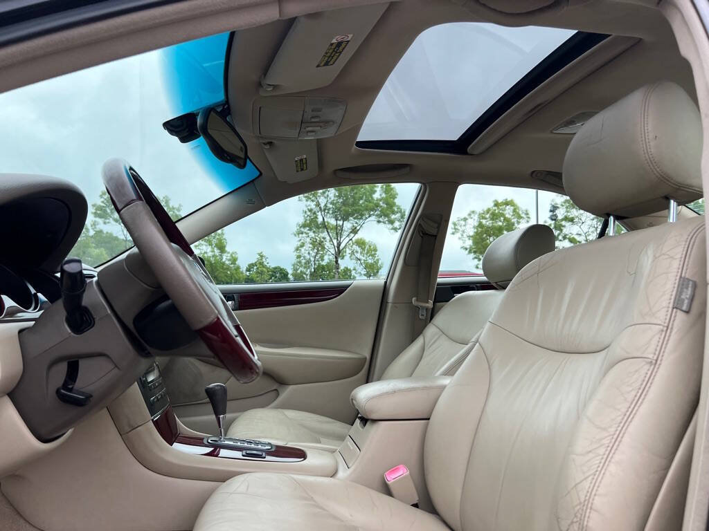 Used 2004 Lexus ES 330 FWD image 9