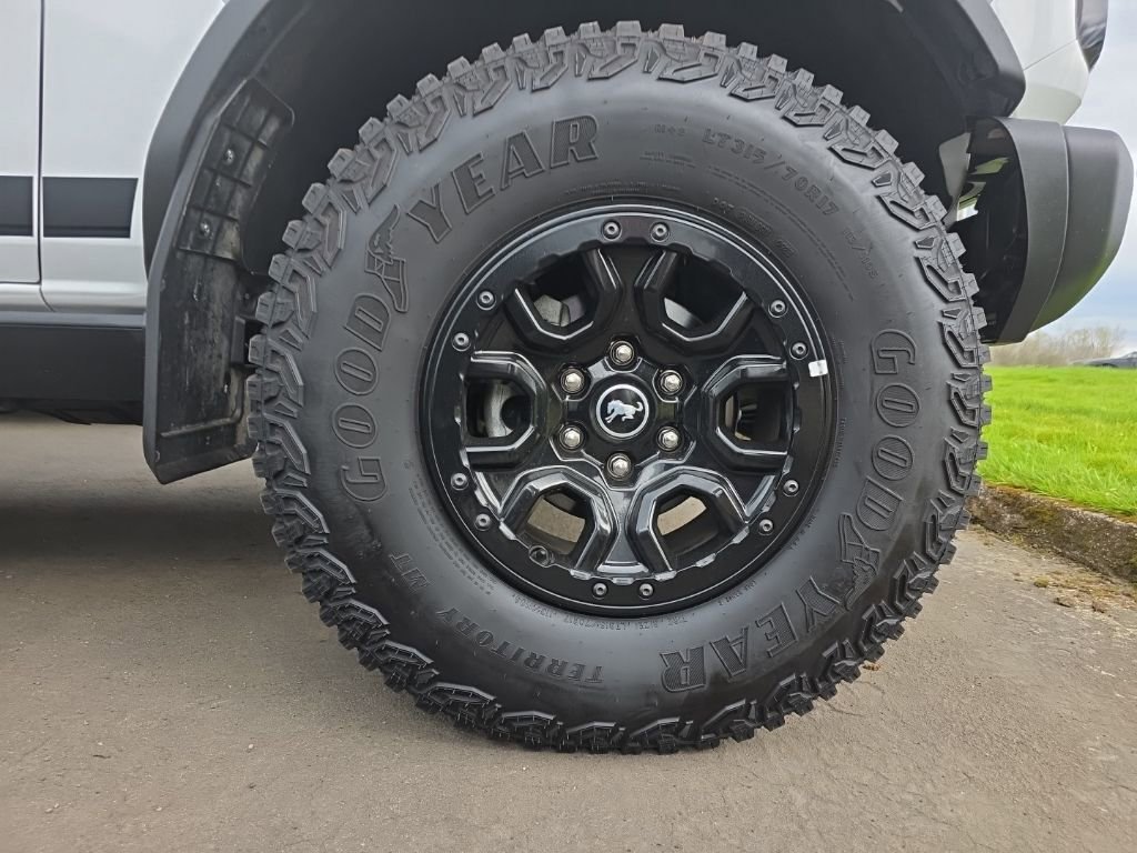 Used 2023 Ford Bronco Wildtrak image 7