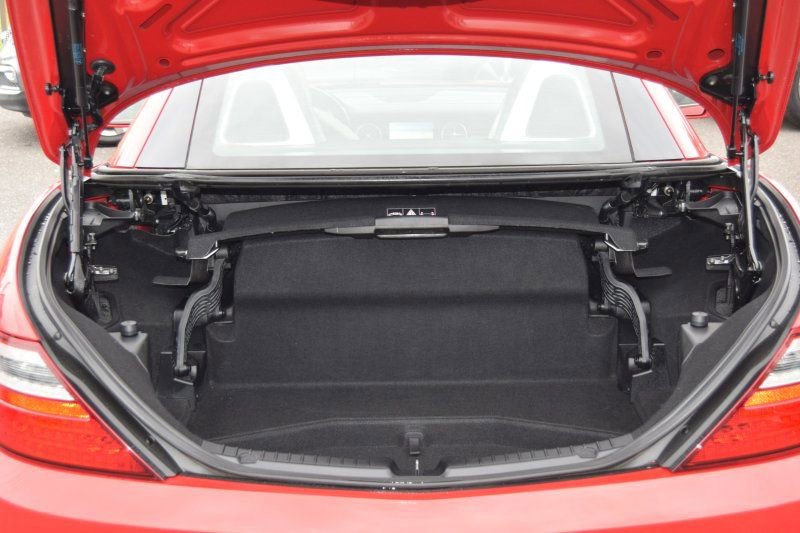 Used 2012 Mercedes-Benz SLK 350 image 17