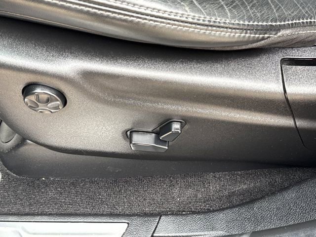 Used 2014 Jeep Grand Cherokee SRT image 17