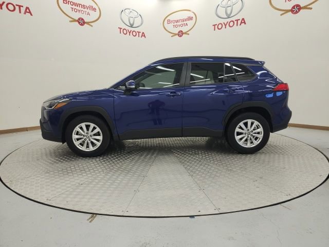 Certified 2024 Toyota Corolla Cross LE image 5