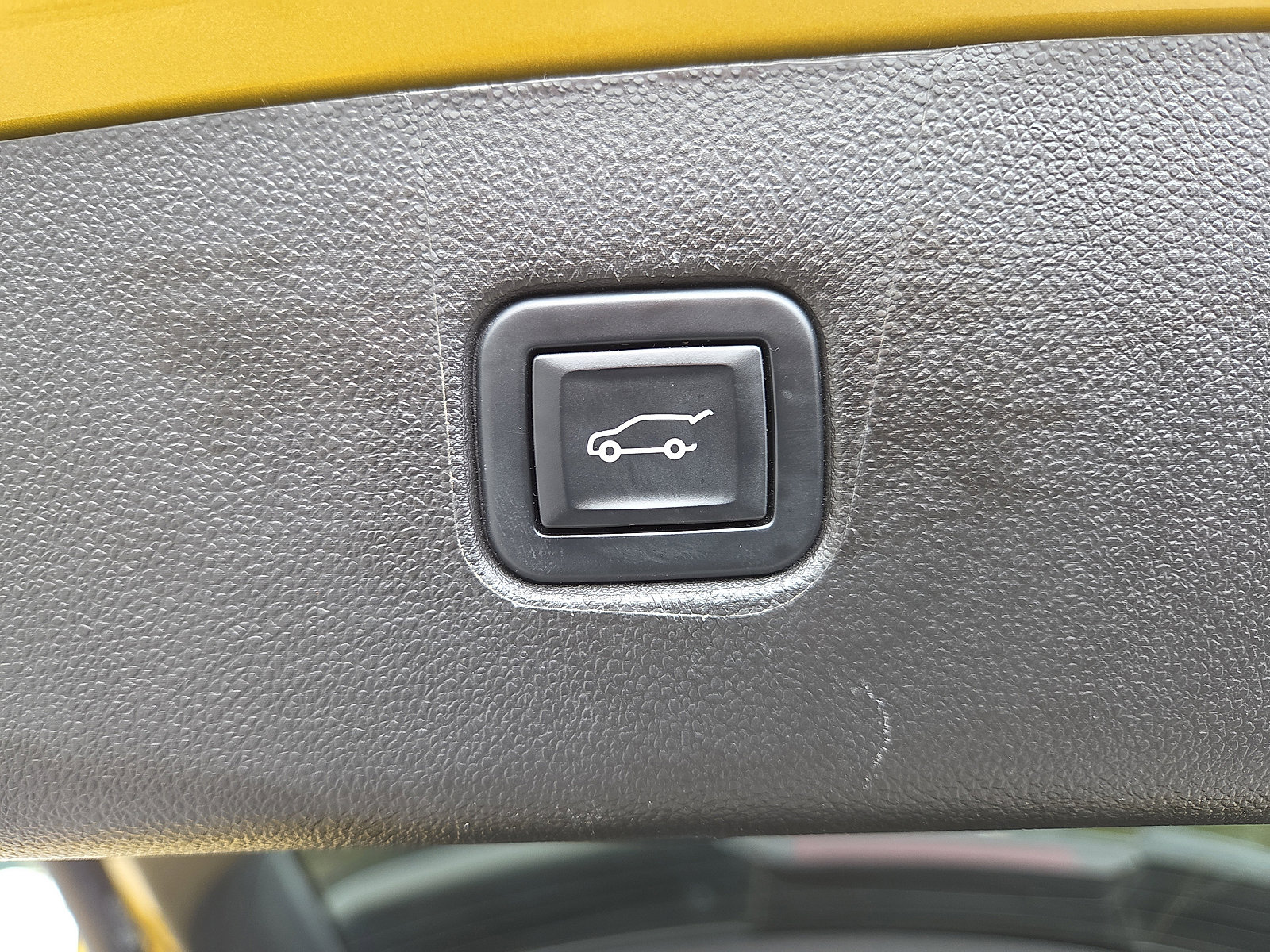 Used 2023 Chevrolet Blazer RS image 31