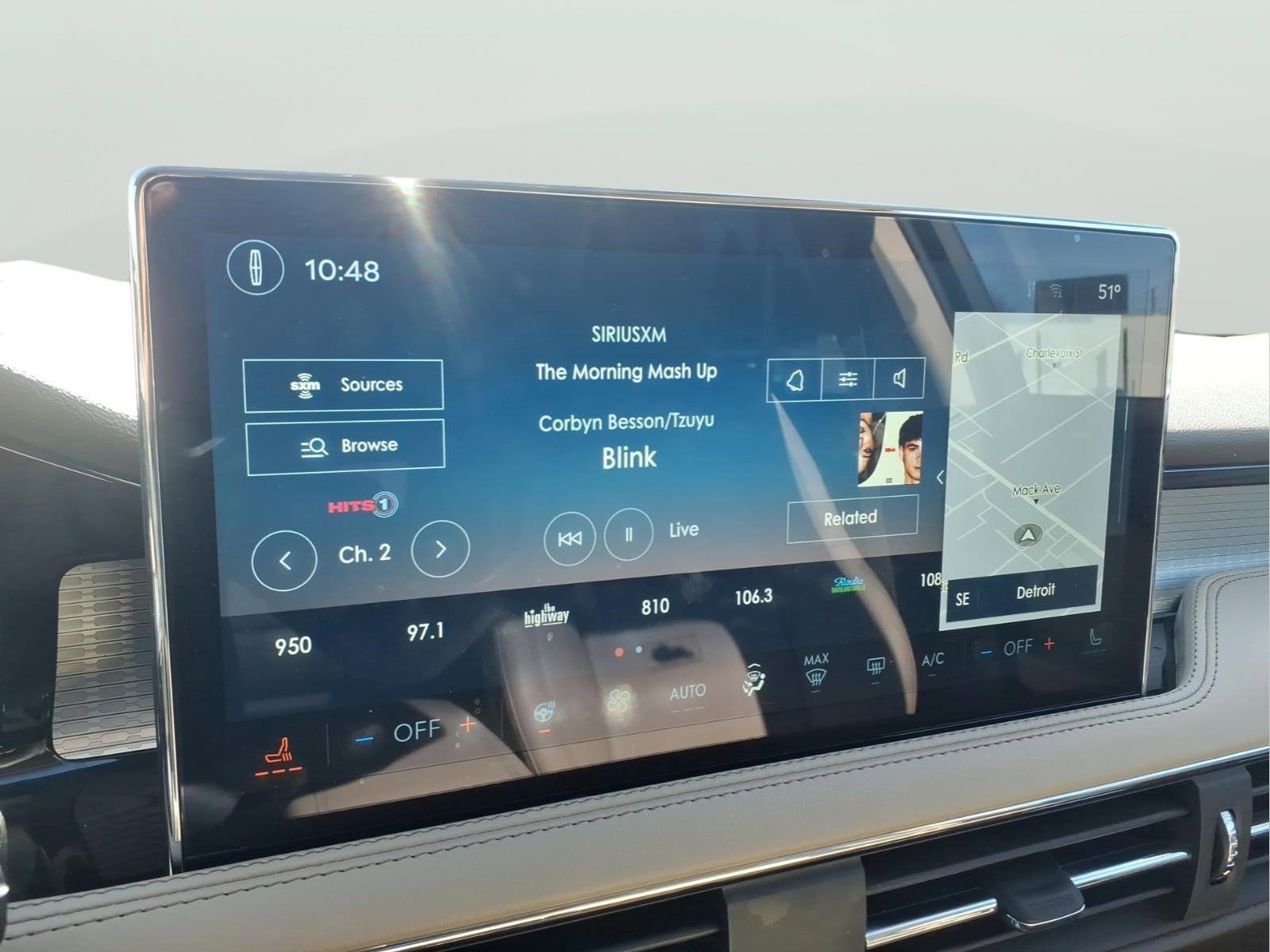 Used 2023 Lincoln Corsair AWD w/ Equipment Group 101A image 16