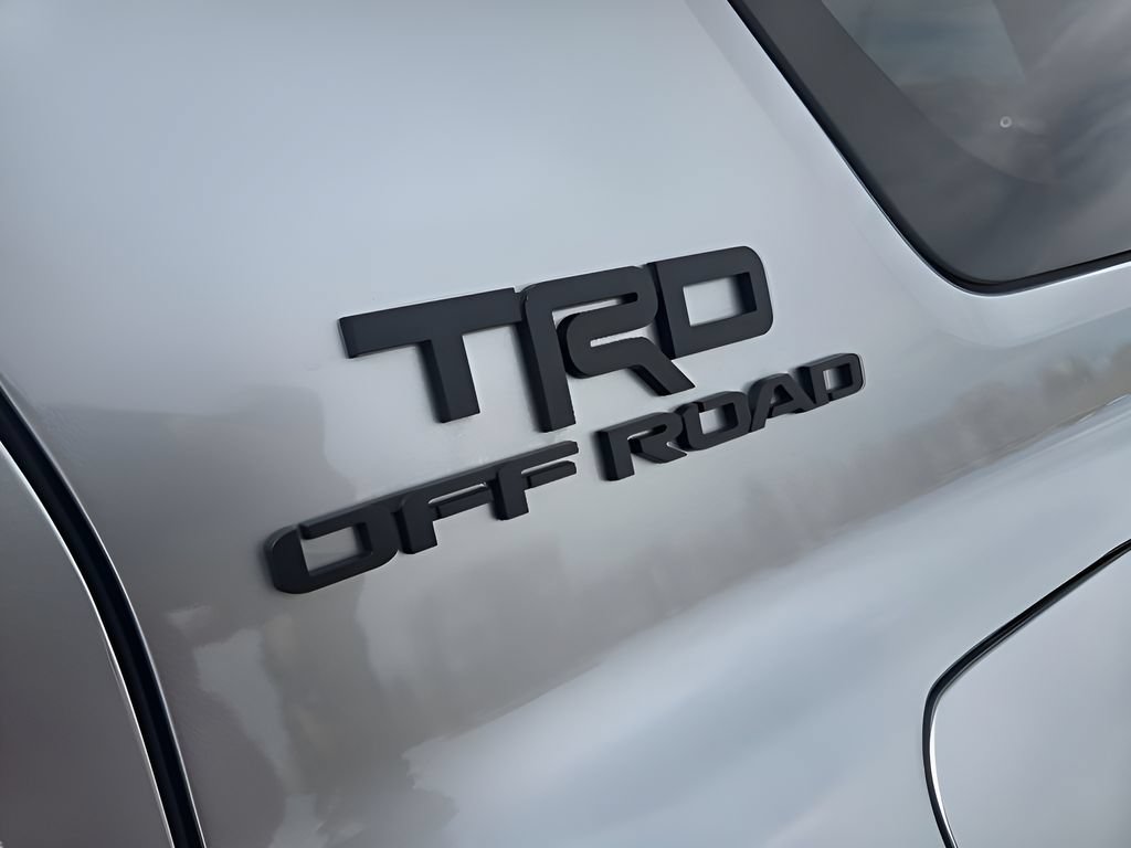 Used 2025 Toyota 4Runner TRD Off-Road AWD/4WD image 12