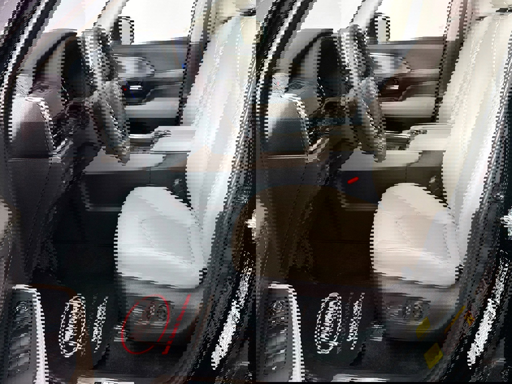 Used 2025 Toyota Grand Highlander AWD Hybrid image 17