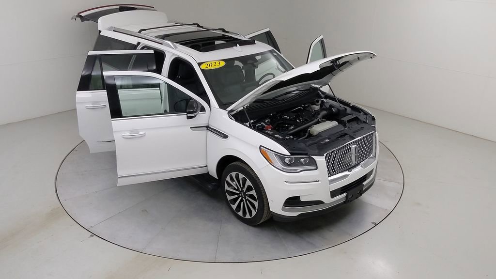 Used 2023 Lincoln Navigator L Reserve w/ Equipment Group 201A image 51