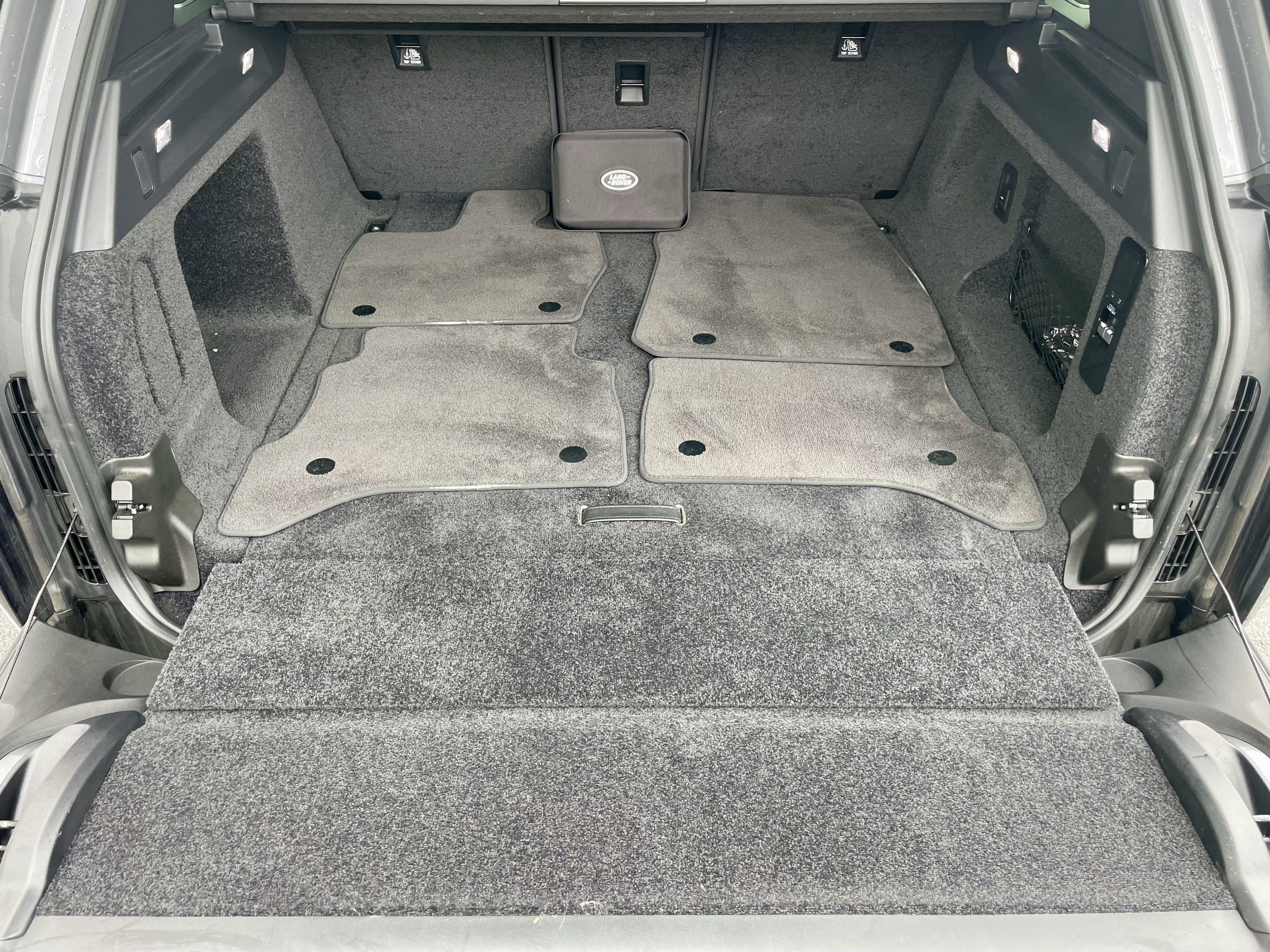 Certified 2023 Land Rover Range Rover SE image 33