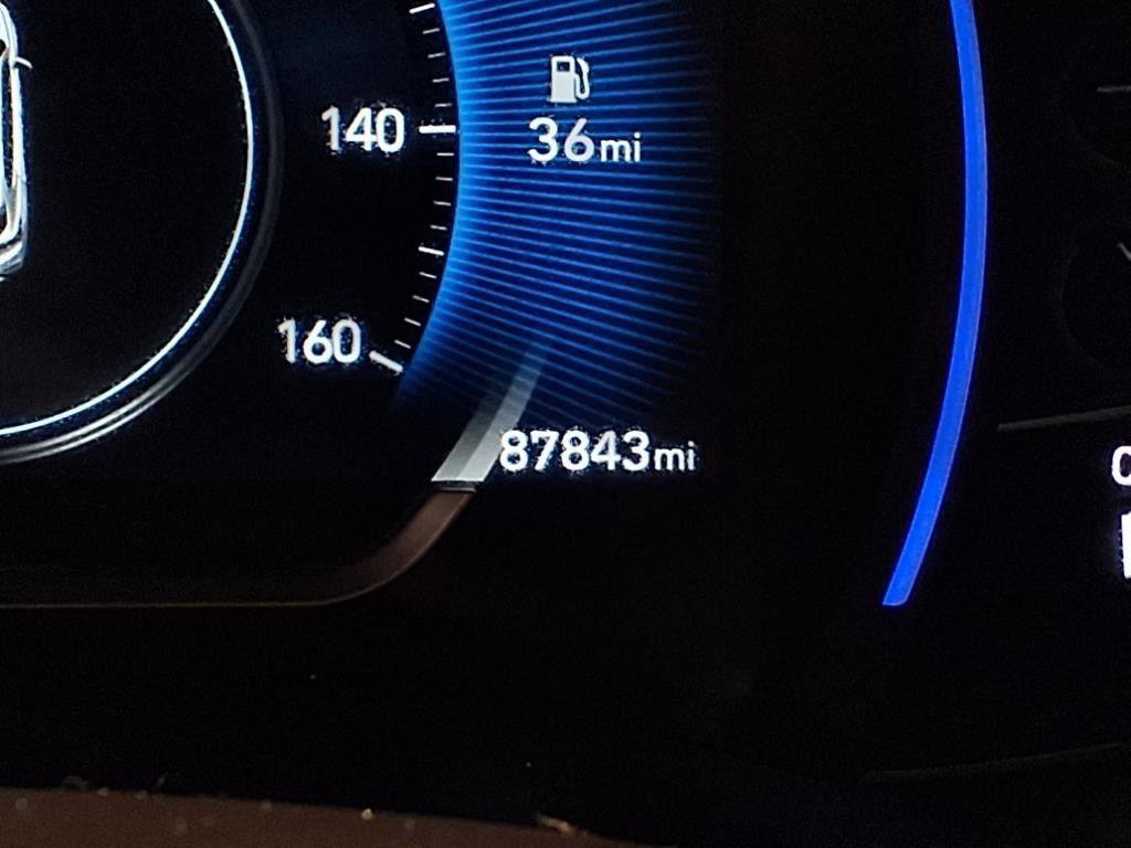 Used 2019 Hyundai Santa Fe Limited image 33