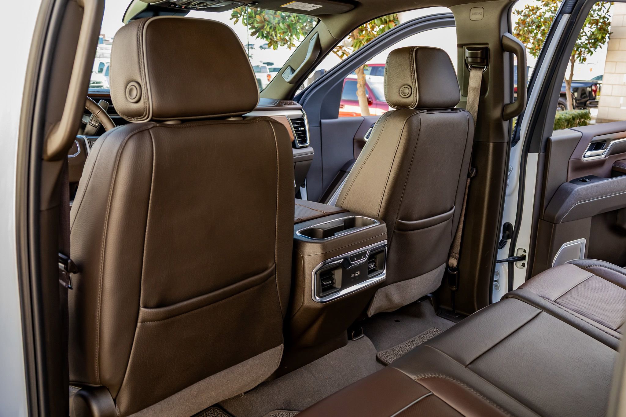 Used 2025 GMC Sierra 3500 Denali w/ Denali Reserve Package image 33