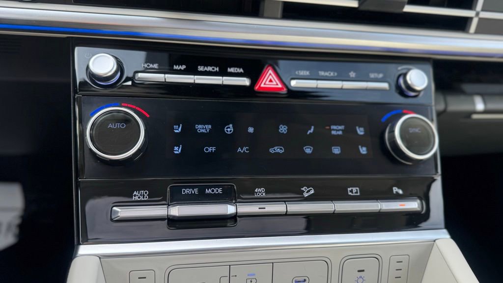 Used 2024 Hyundai Santa Fe Calligraphy image 10