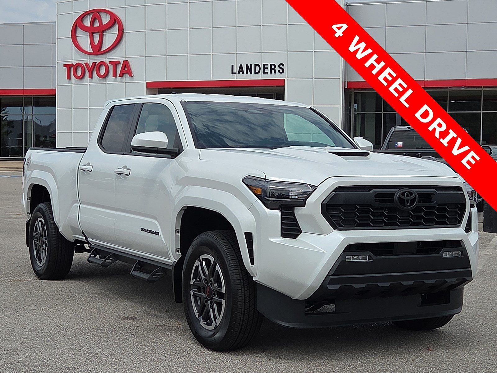 Used 2025 Toyota Tacoma TRD Sport AWD/4WD image 1