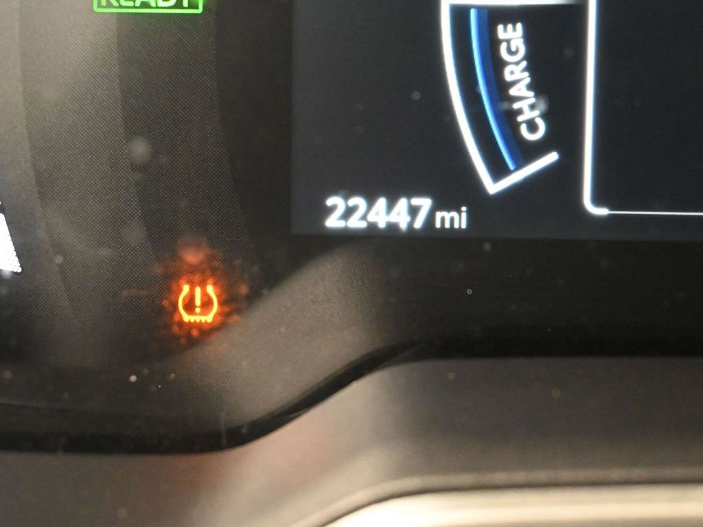 Used 2024 Toyota Corolla Cross XSE w/ Convenience Package image 20