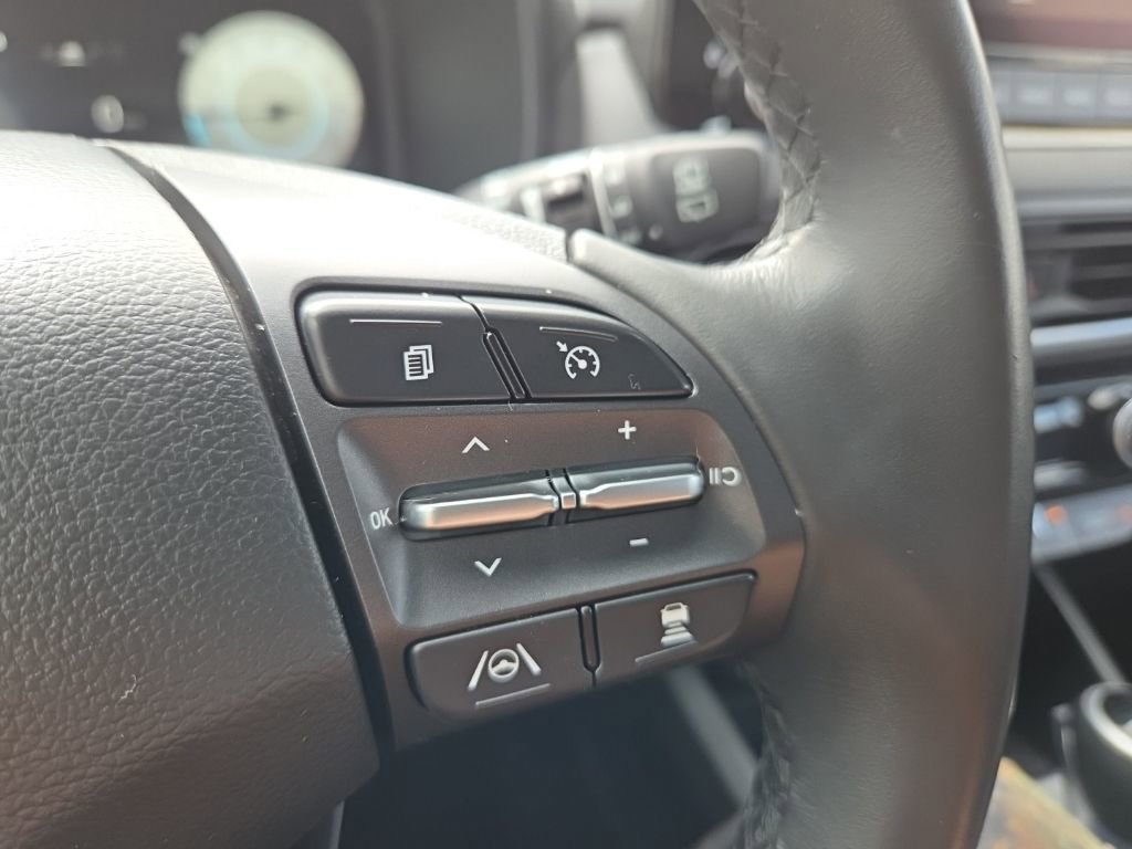Used 2023 Hyundai Kona Limited w/ Cargo Package AWD/4WD image 34