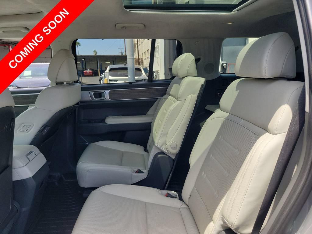 Used 2025 Hyundai Santa Fe Calligraphy FWD image 17