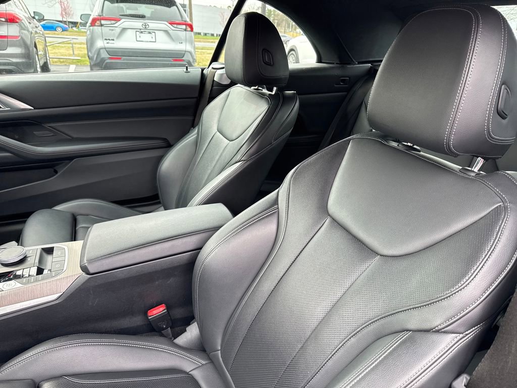 Used 2025 BMW 430i Convertible image 9