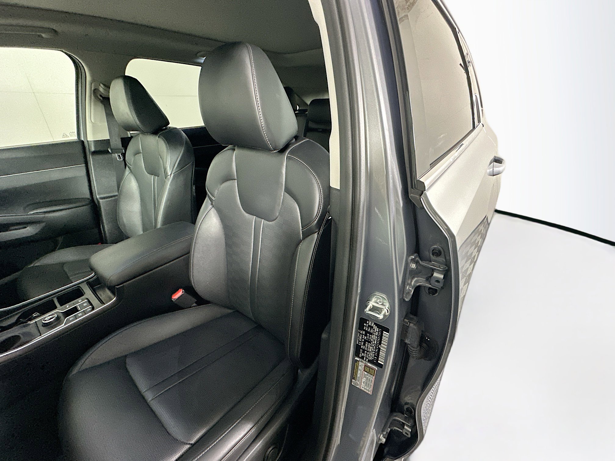 Used 2025 Kia Sorento S w/ Panoramic Sunroof Package image 12