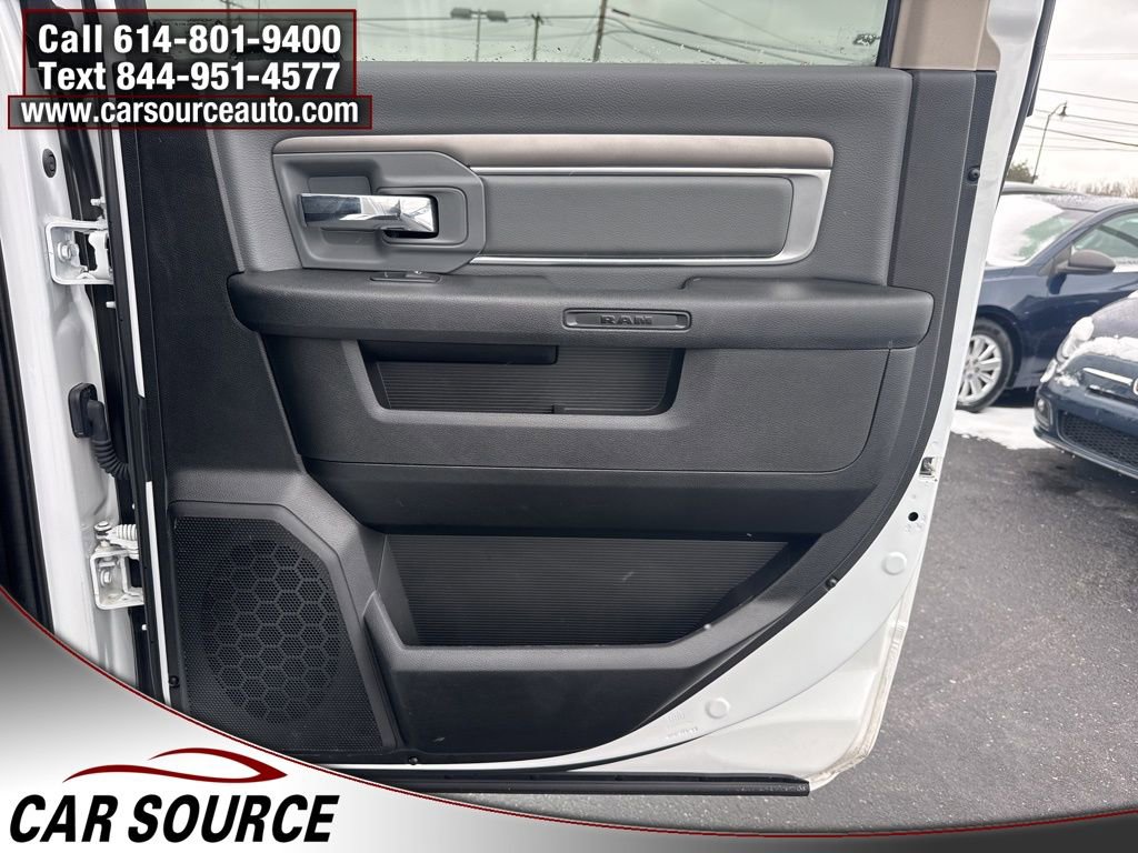Used 2023 RAM 1500 Classic SLT AWD/4WD image 25