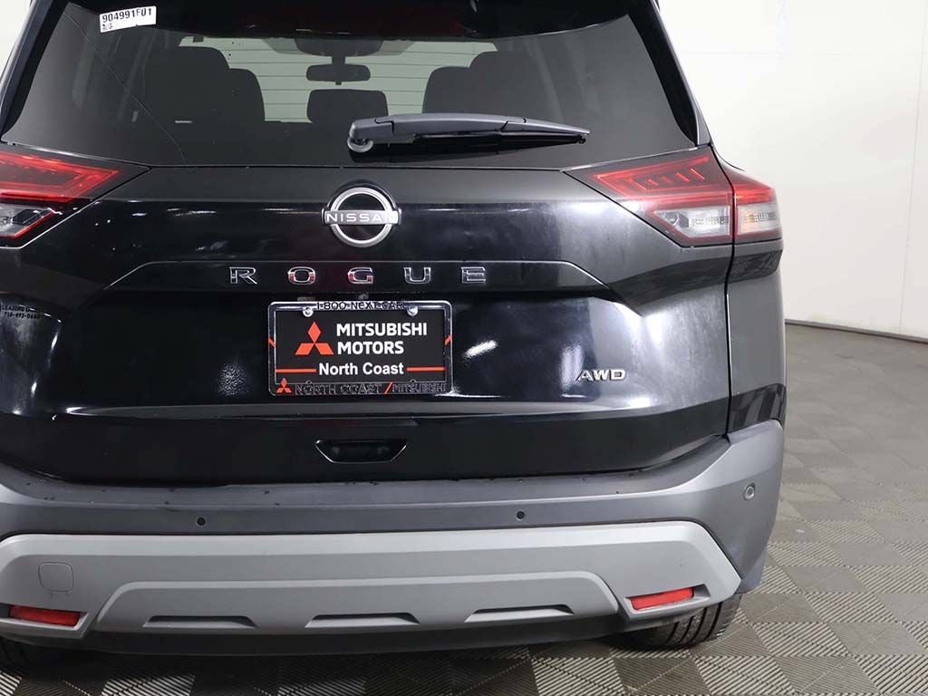 Used 2023 Nissan Rogue S AWD/4WD image 13