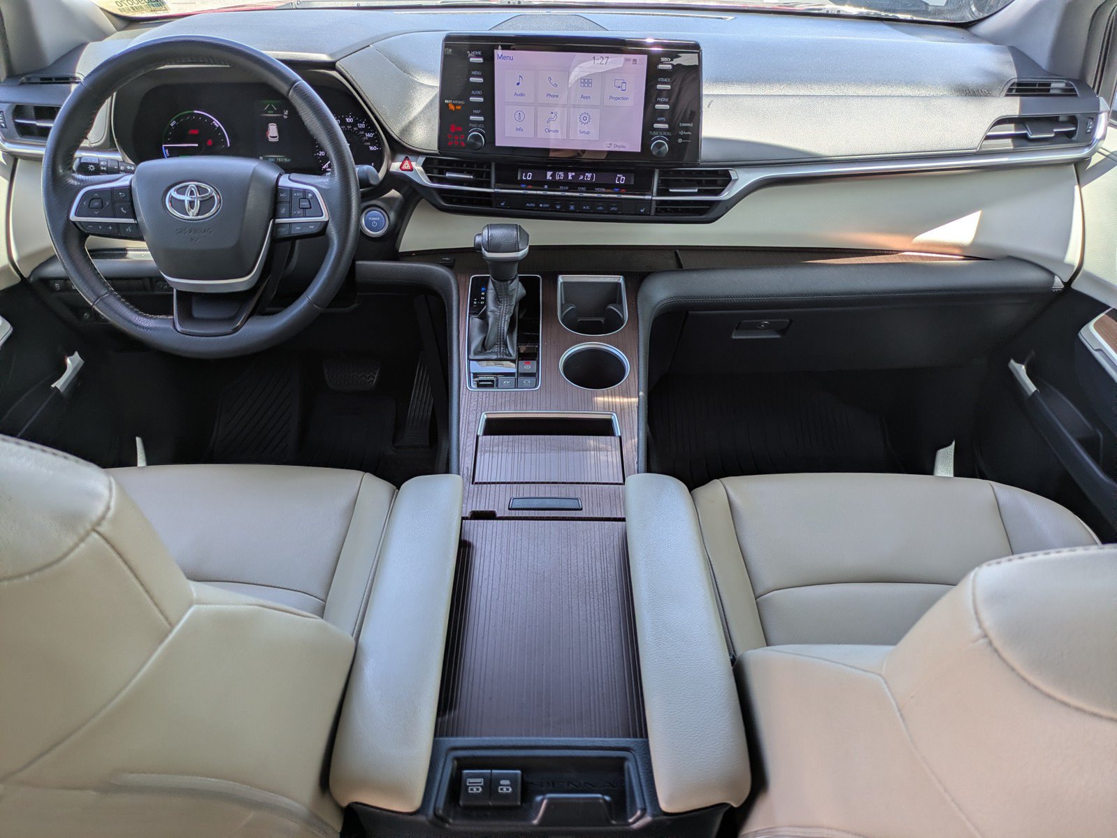 Used 2022 Toyota Sienna XLE FWD image 13
