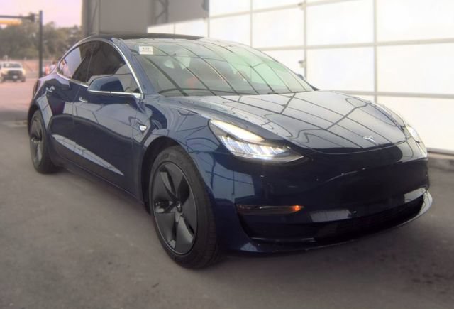 Used 2018 Tesla Model 3 Mid Range RWD image 3