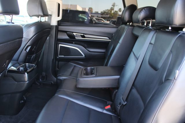 Used 2024 Kia Telluride LX FWD image 34