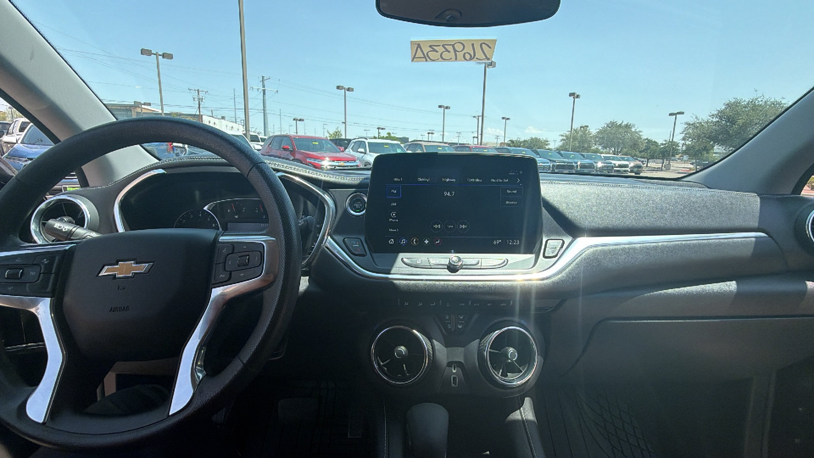 Used 2023 Chevrolet Blazer LT AWD/4WD image 11