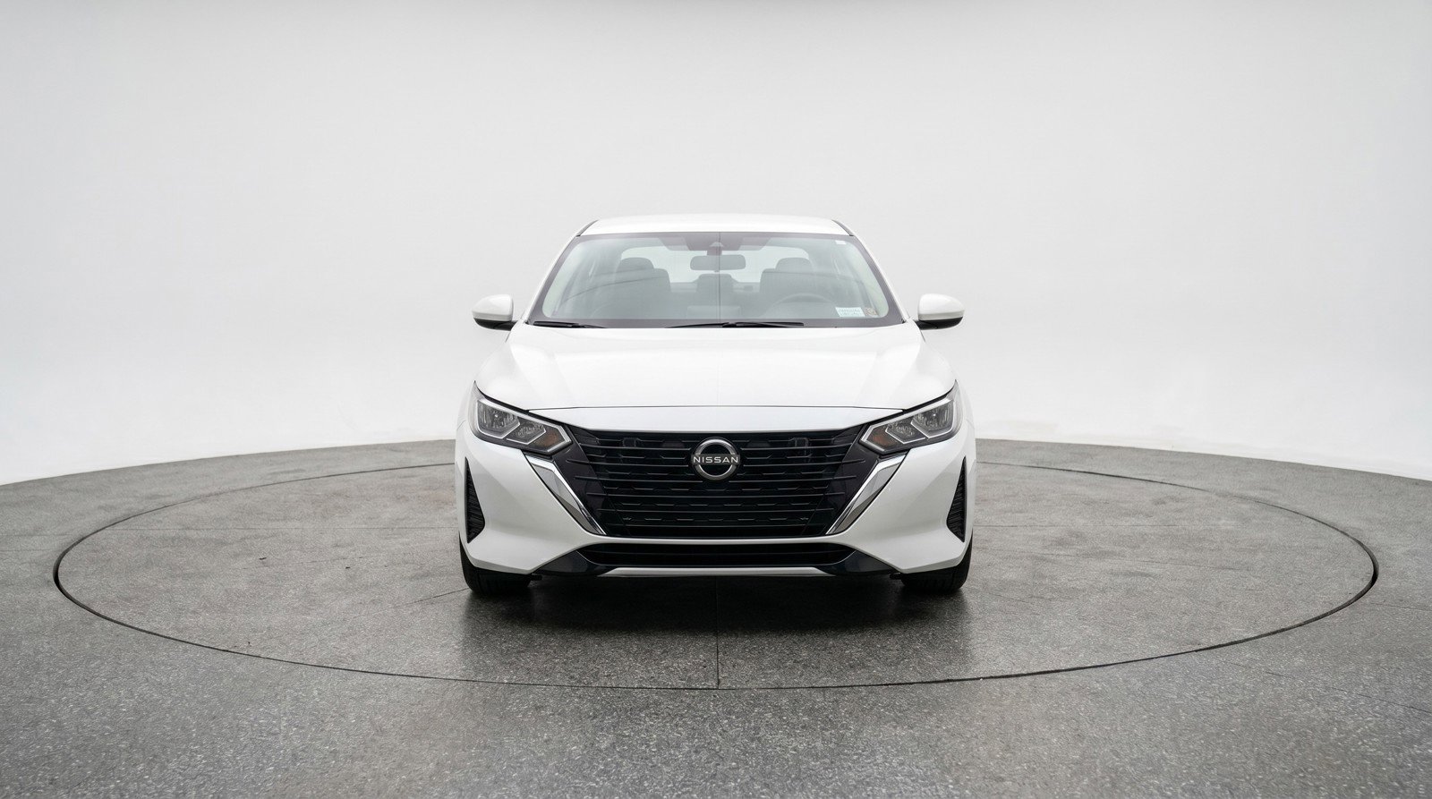 Used 2025 Nissan Sentra SV FWD image 2
